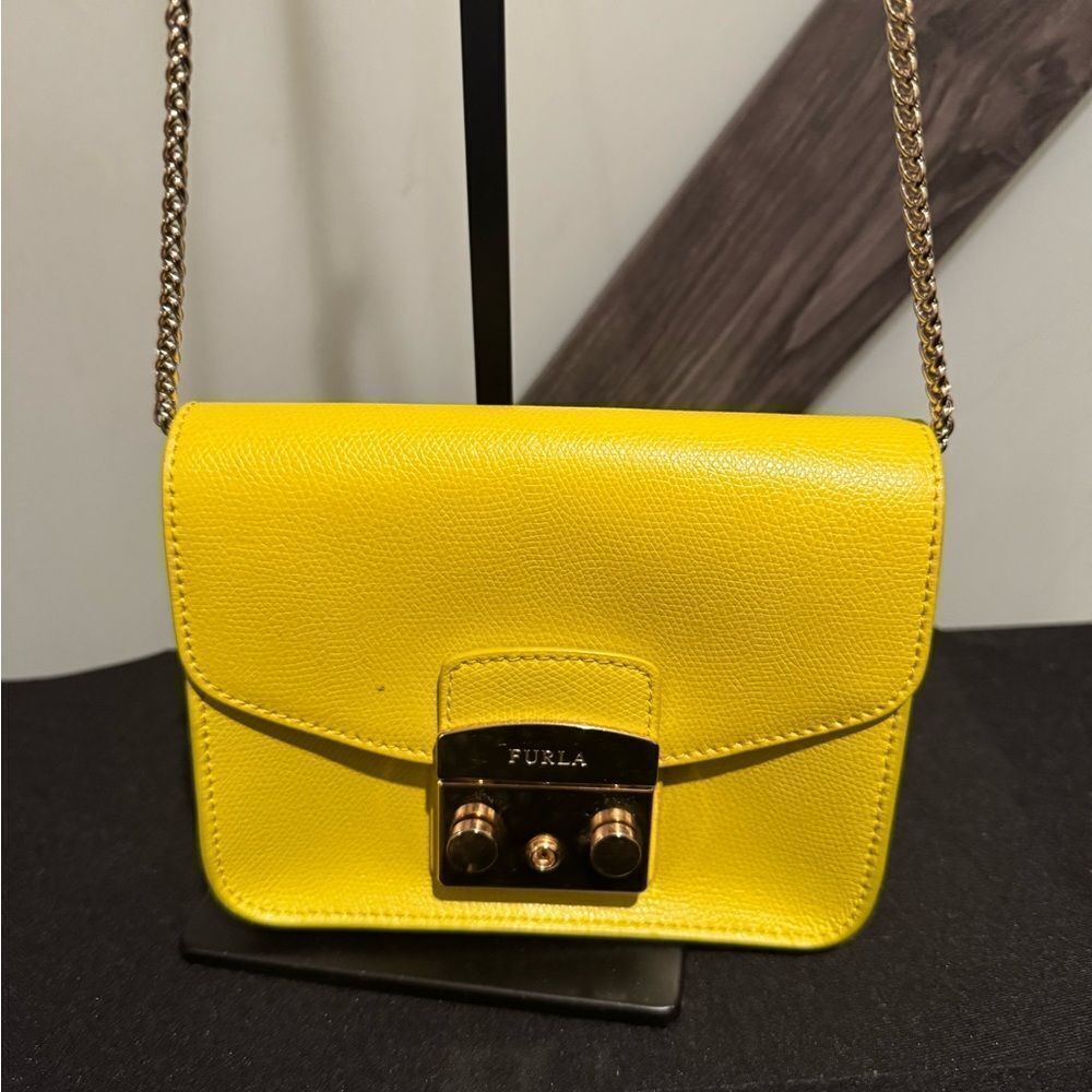 Furla Metropolis Mini Crossbody Bag